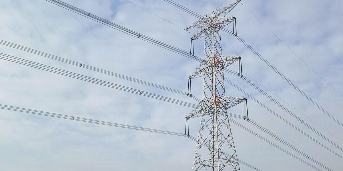 不斷提高設(shè)計(jì)開(kāi)發(fā)能力，開(kāi)發(fā)新產(chǎn)品滿(mǎn)足市場(chǎng)需求